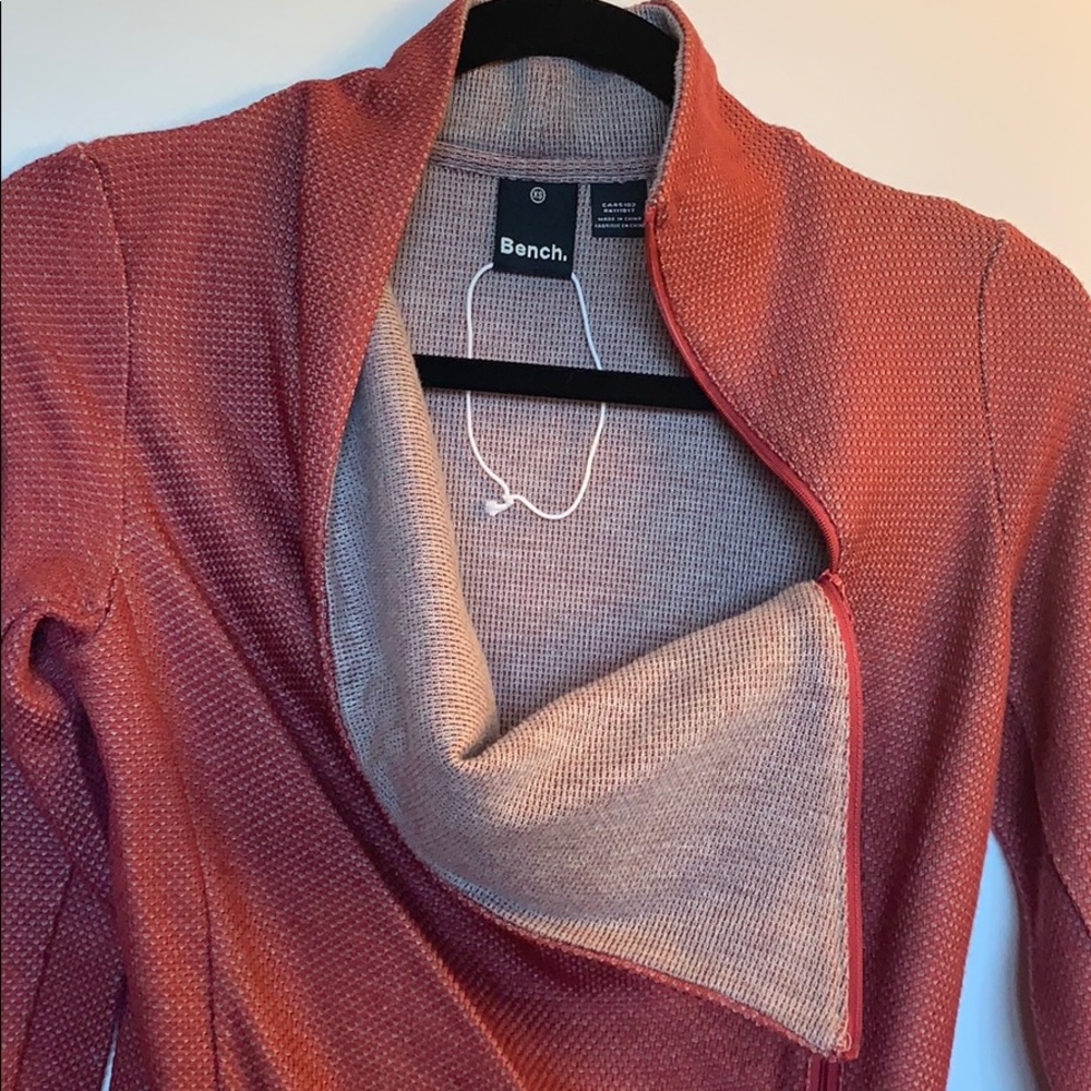 Women's Rust Sweater - Picture 4 of 6